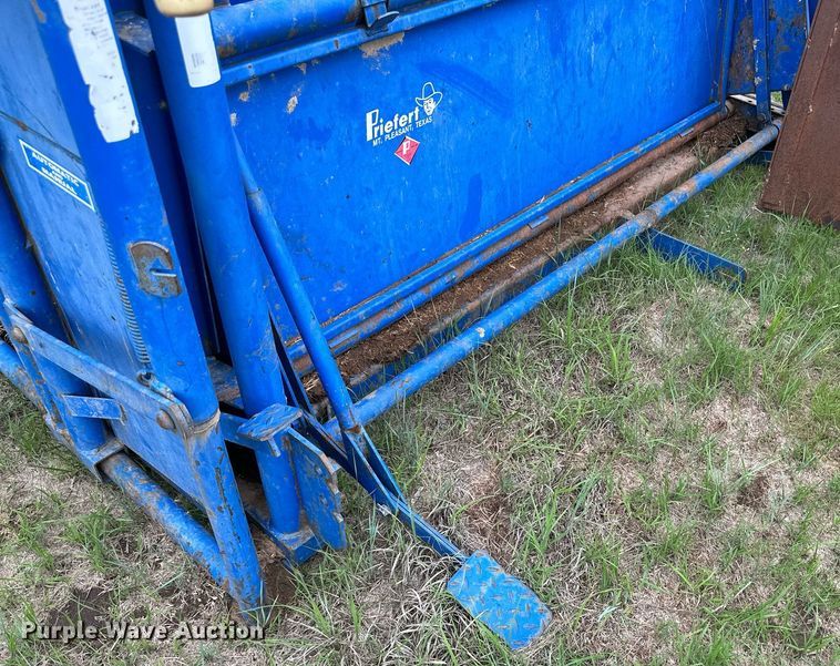 image for item NY9012 Livestock equipment