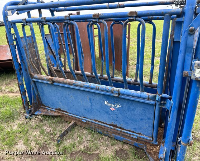 image for item NY9012 Livestock equipment