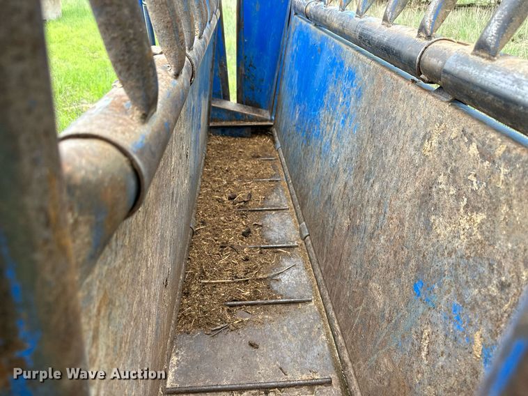 image for item NY9012 Livestock equipment