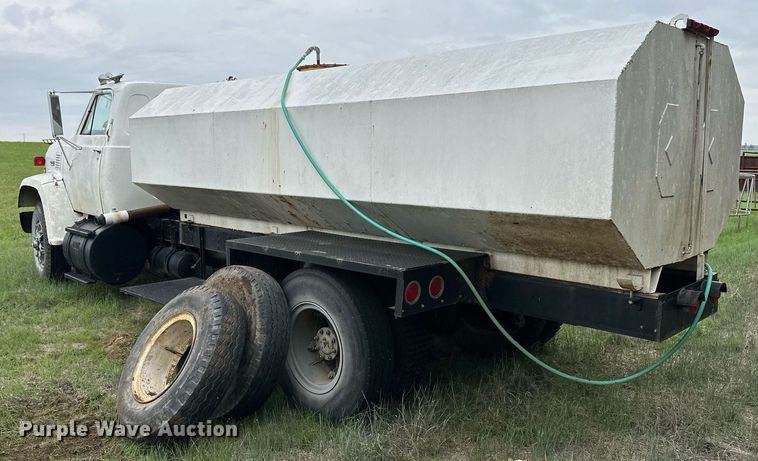 image for item NY9014 1977 GMC 9500  tank truck