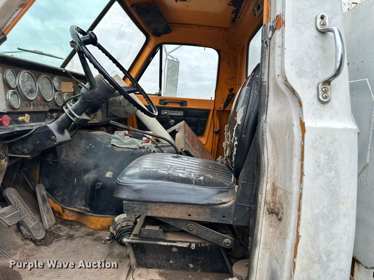 image for item NY9014 1977 GMC 9500  tank truck