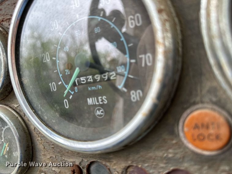 image for item NY9014 1977 GMC 9500  tank truck