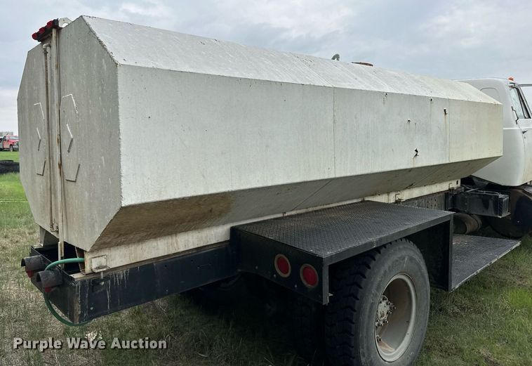 image for item NY9014 1977 GMC 9500  tank truck