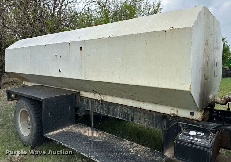 image for item NY9014 1977 GMC 9500  tank truck