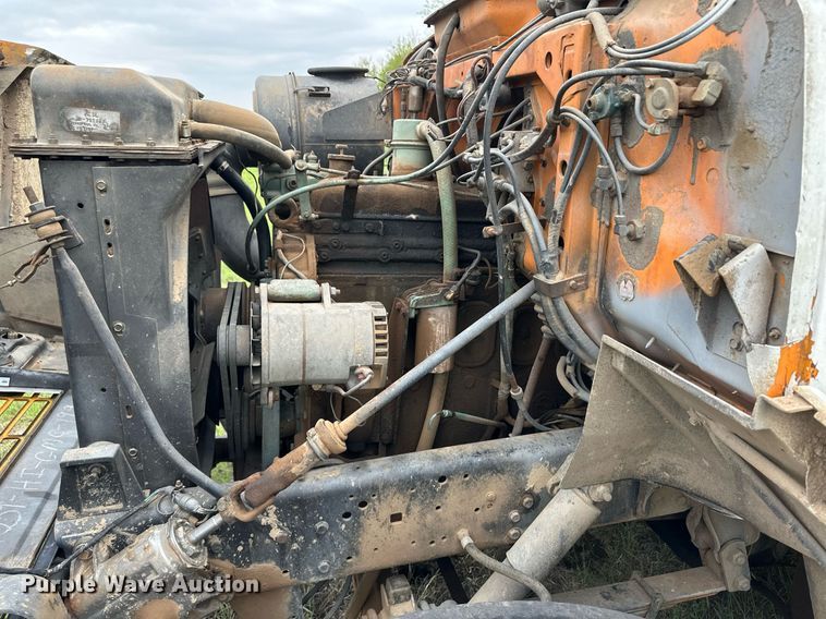 image for item NY9014 1977 GMC 9500  tank truck