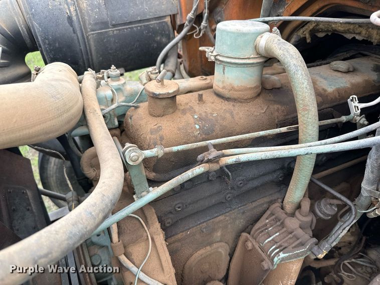 image for item NY9014 1977 GMC 9500  tank truck