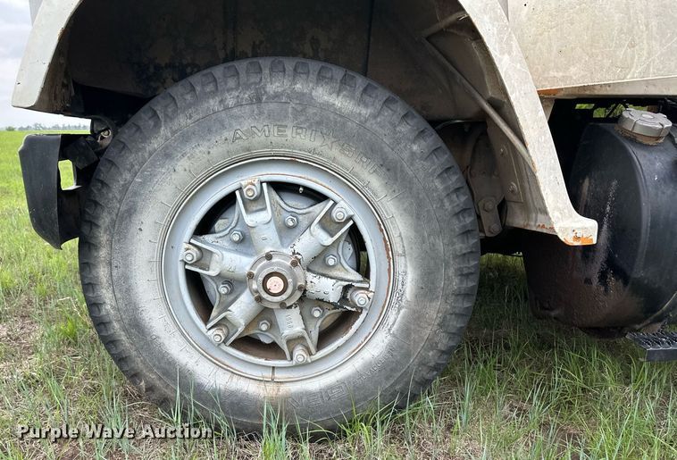 image for item NY9014 1977 GMC 9500  tank truck