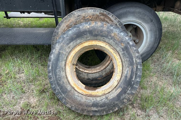 image for item NY9014 1977 GMC 9500  tank truck