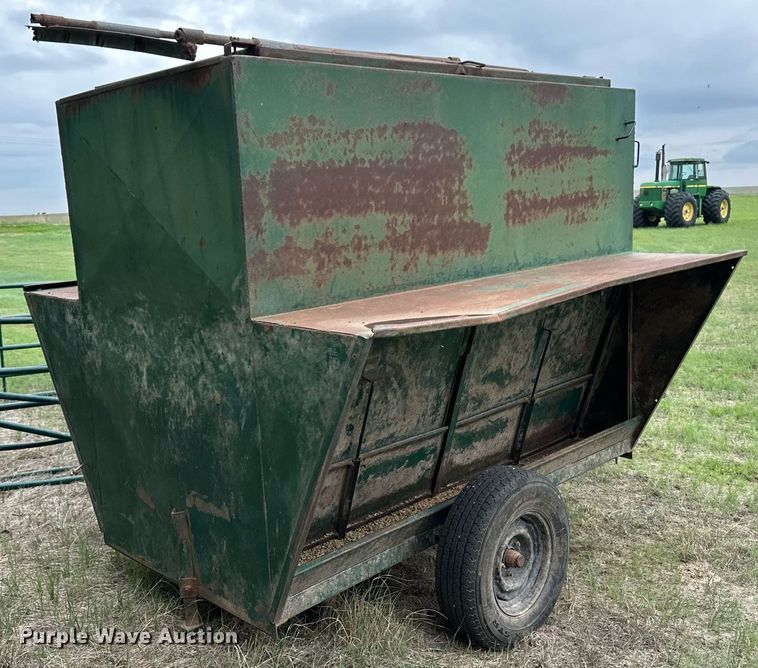 image for item NY9018 Livestock feeder