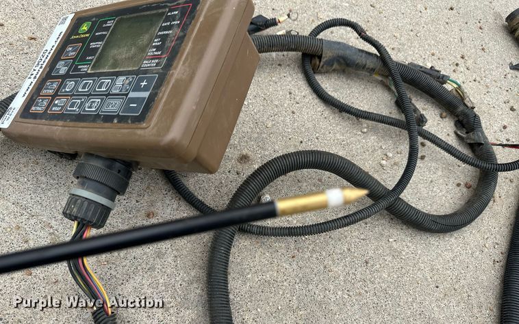 image for item NY9020 John Deere bale monitor