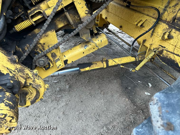 image for item NY9024 1993 New Holland TR96  combine