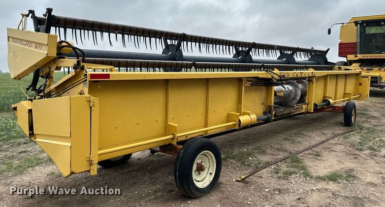 image for item NY9024 1993 New Holland TR96  combine