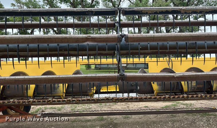 image for item NY9024 1993 New Holland TR96  combine