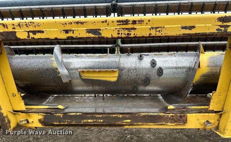 image for item NY9024 1993 New Holland TR96  combine