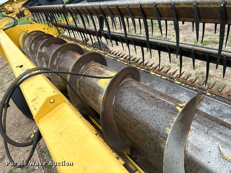 image for item NY9024 1993 New Holland TR96  combine