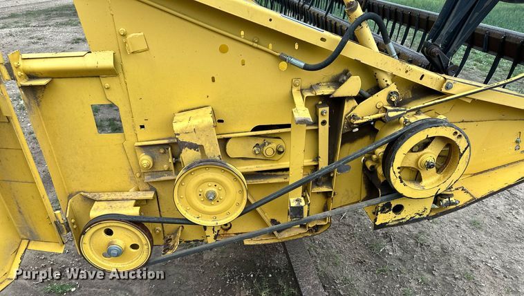 image for item NY9024 1993 New Holland TR96  combine