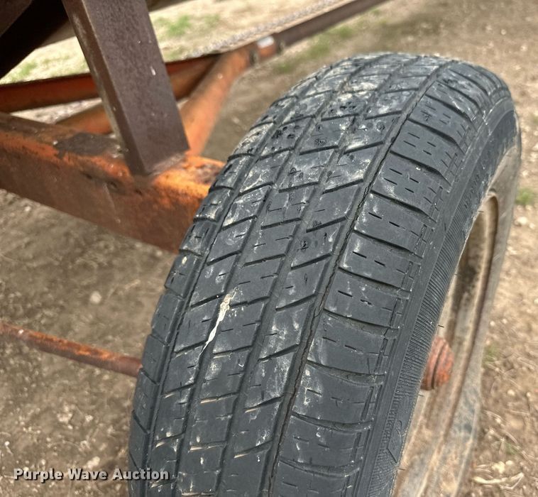 image for item NY9024 1993 New Holland TR96  combine