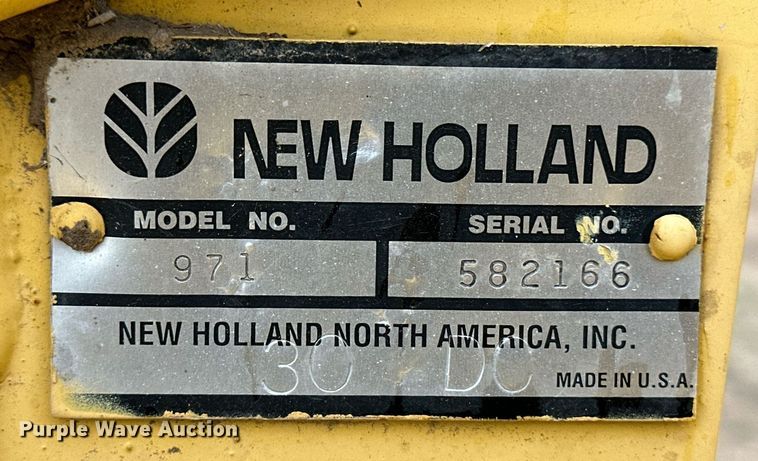 image for item NY9024 1993 New Holland TR96  combine