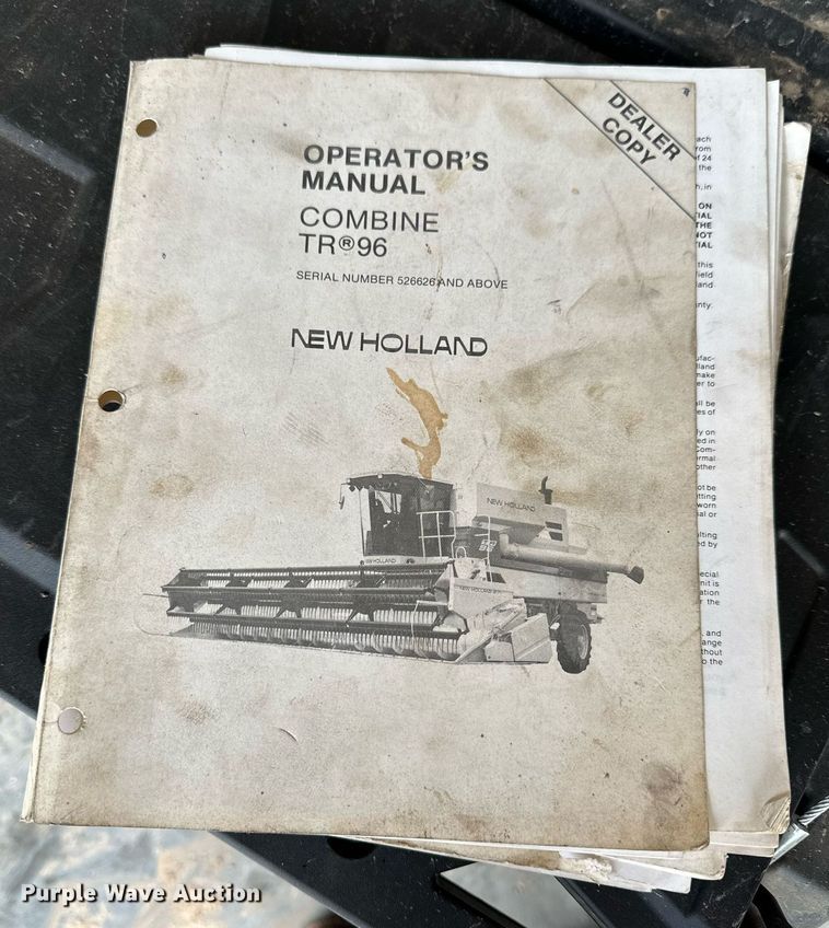 image for item NY9024 1993 New Holland TR96  combine