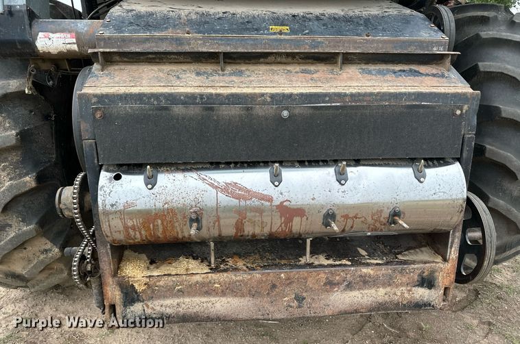 image for item NY9025 Gleaner L2  combine