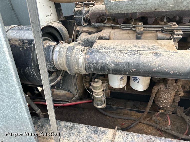 image for item NY9025 Gleaner L2  combine