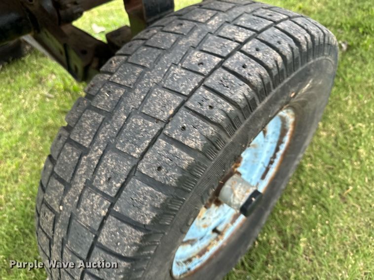 image for item NY9025 Gleaner L2  combine