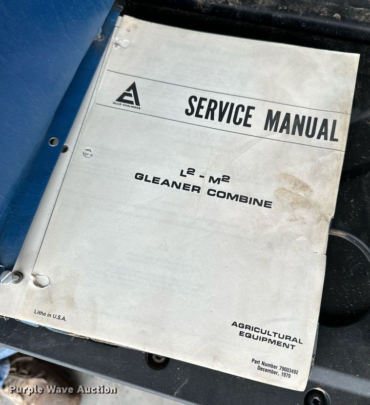 image for item NY9025 Gleaner L2  combine