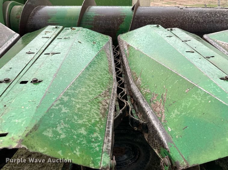 image for item NY9026 John Deere 653  all-crop head
