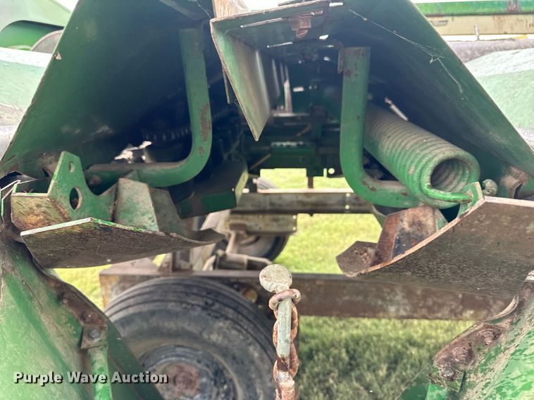 image for item NY9026 John Deere 653  all-crop head