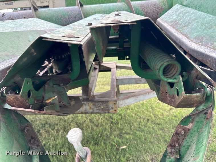 image for item NY9026 John Deere 653  all-crop head