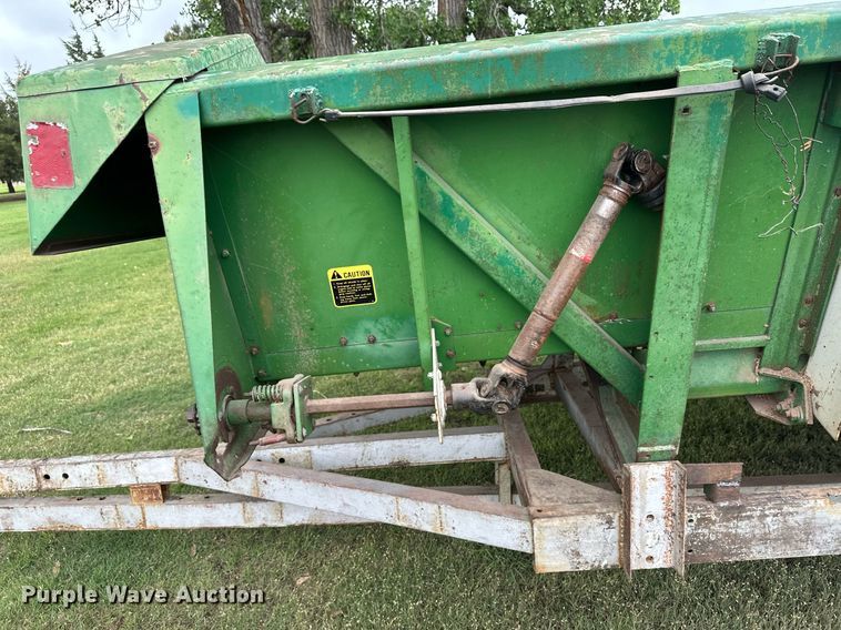 image for item NY9026 John Deere 653  all-crop head