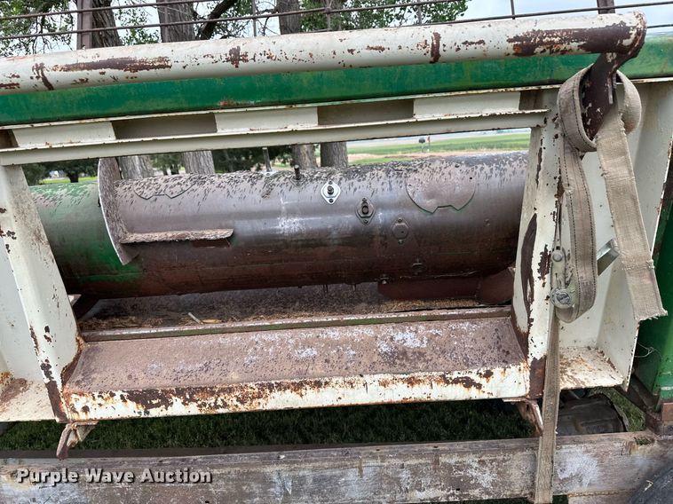 image for item NY9026 John Deere 653  all-crop head