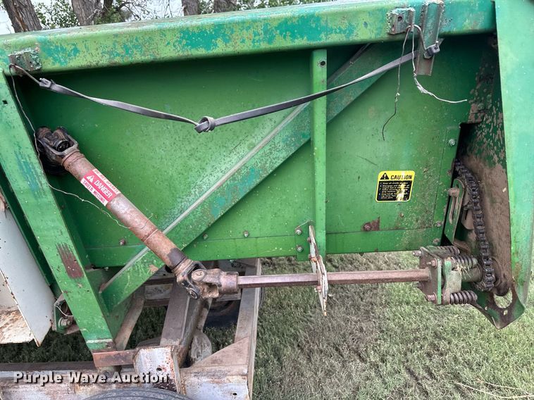 image for item NY9026 John Deere 653  all-crop head