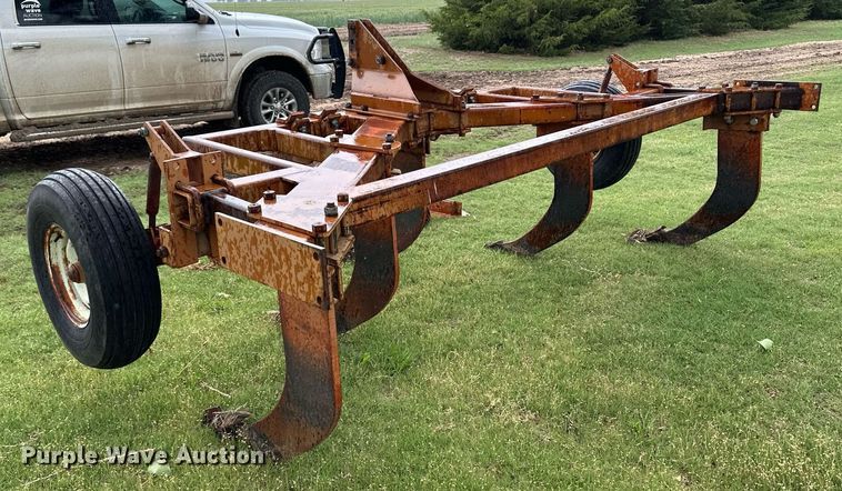 image for item NY9027 V-ripper