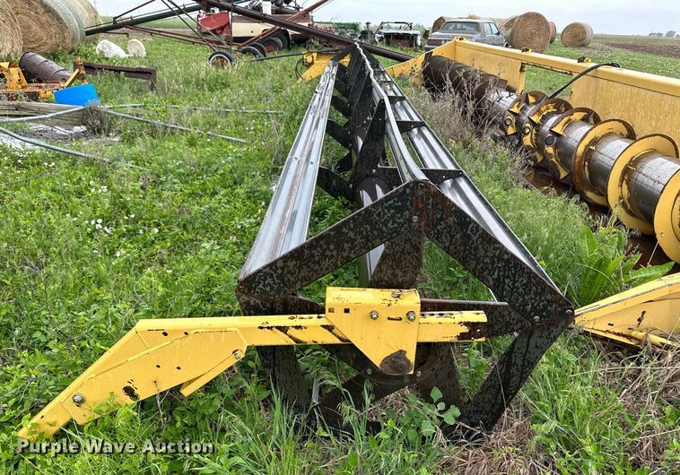 image for item NY9028 New Holland 971  rigid head