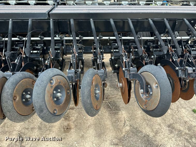 image for item NY9029 CrustBuster 4740  grain drill