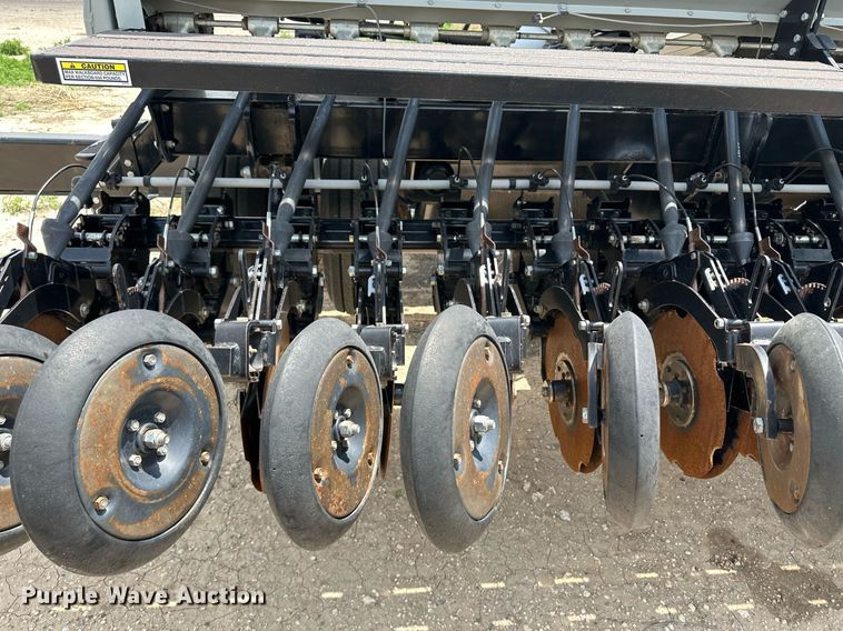 image for item NY9029 CrustBuster 4740  grain drill