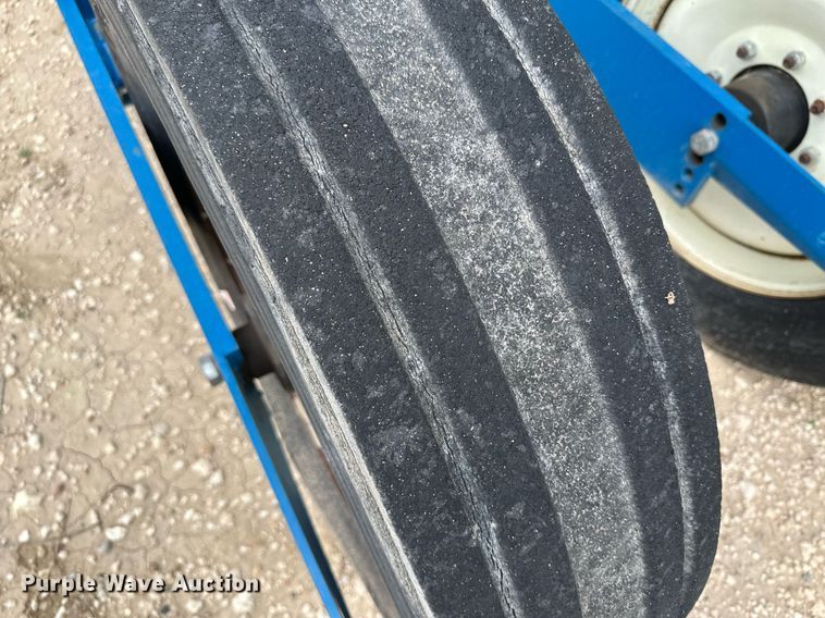 image for item NY9030 Kinze 3600  planter