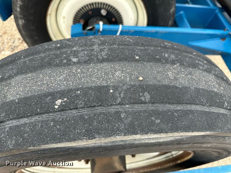 image for item NY9030 Kinze 3600  planter