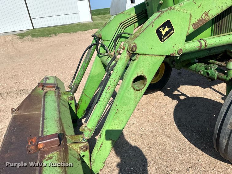 image for item NY9140 1970 John Deere 4020  tractor