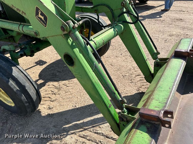 image for item NY9140 1970 John Deere 4020  tractor