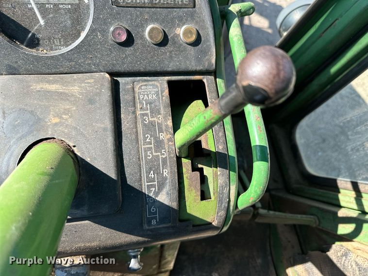 image for item NY9140 1970 John Deere 4020  tractor