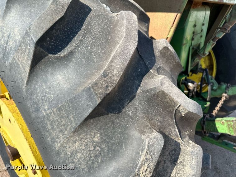 image for item NY9140 1970 John Deere 4020  tractor