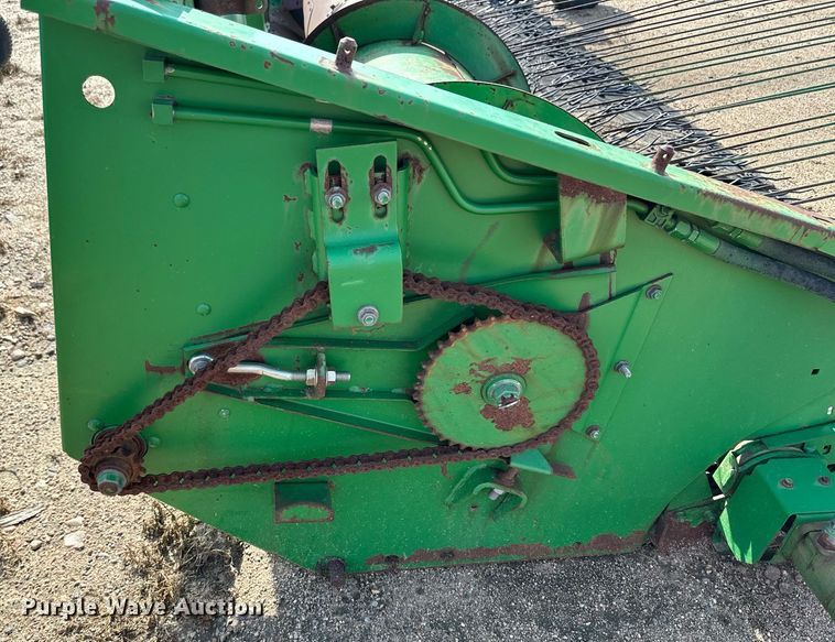 image for item NY9152 John Deere  pickup head