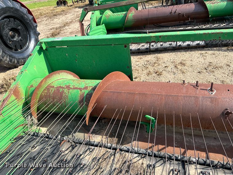 image for item NY9152 John Deere  pickup head