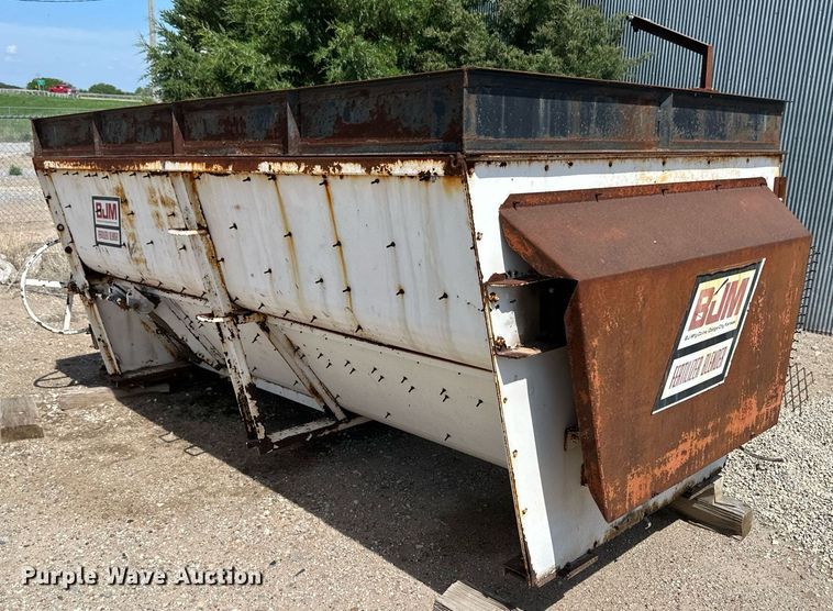 image for item NY9181 BJM  feed mixer