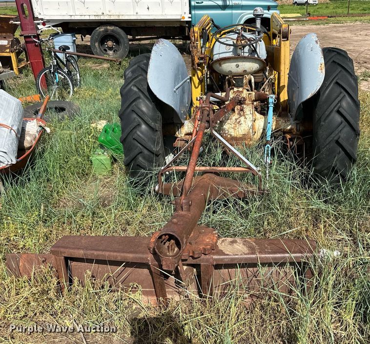 image for item NY9203 Ford  tractor