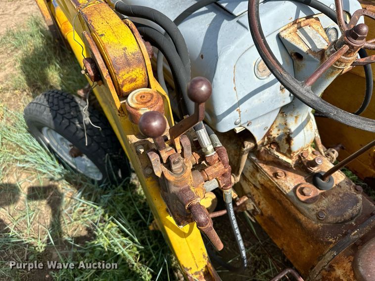 image for item NY9203 Ford  tractor