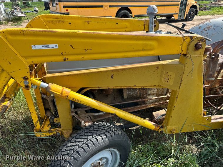 image for item NY9203 Ford  tractor