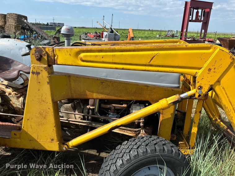 image for item NY9203 Ford  tractor